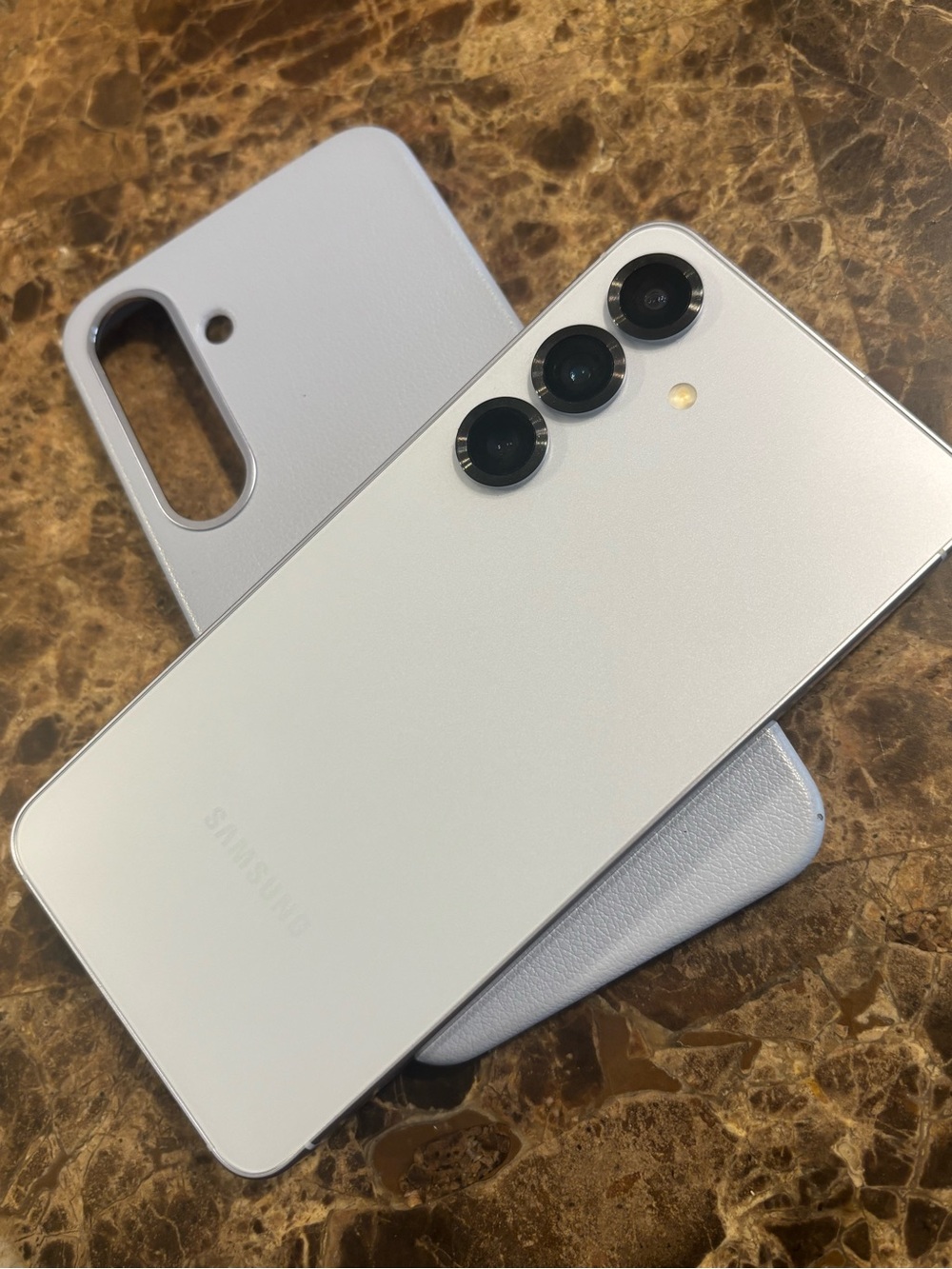 Samsung Galaxy S25 Smartphone UNLOCKED